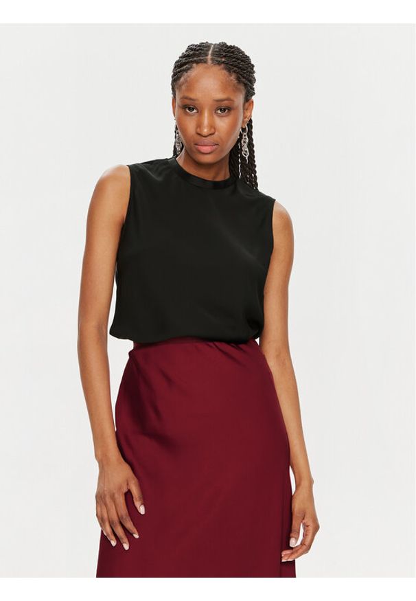 Calvin Klein Bluzka K20K207289 Czarny Regular Fit. Kolor: czarny. Materiał: syntetyk