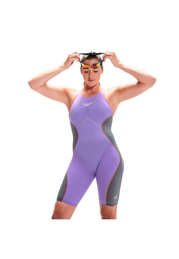 Strój pływacki Startowy Damski Speedo LZR Valor Open Back. Kolor: fioletowy, różowy, wielokolorowy, czarny. Materiał: elastan