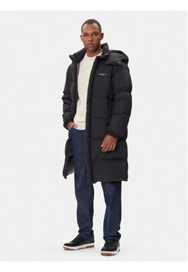 Armani Exchange Płaszcz zimowy XM001846 AF16340 UC001 Czarny Regular Fit. Kolor: czarny. Materiał: syntetyk. Sezon: zima