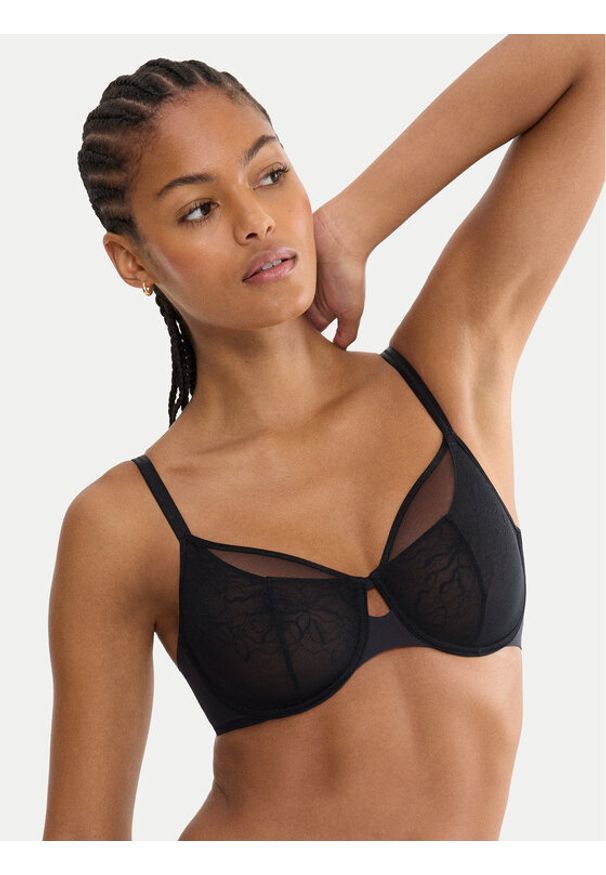 Triumph Biustonosz z fiszbiną Comfort Contour 10226401 Czarny. Kolor: czarny. Materiał: syntetyk