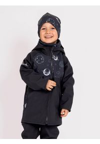 UNUO - Kurtka softshellowa dziecięca z polarem Basic, czarny, Planety. Kolor: czarny. Materiał: polar. Sezon: wiosna, jesień. Styl: sportowy