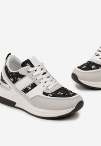Born2be - Biało-Czarne Sneakersy na Grubej Podeszwie z Brokatem i Cekinami Asseni. Kolor: biały #2