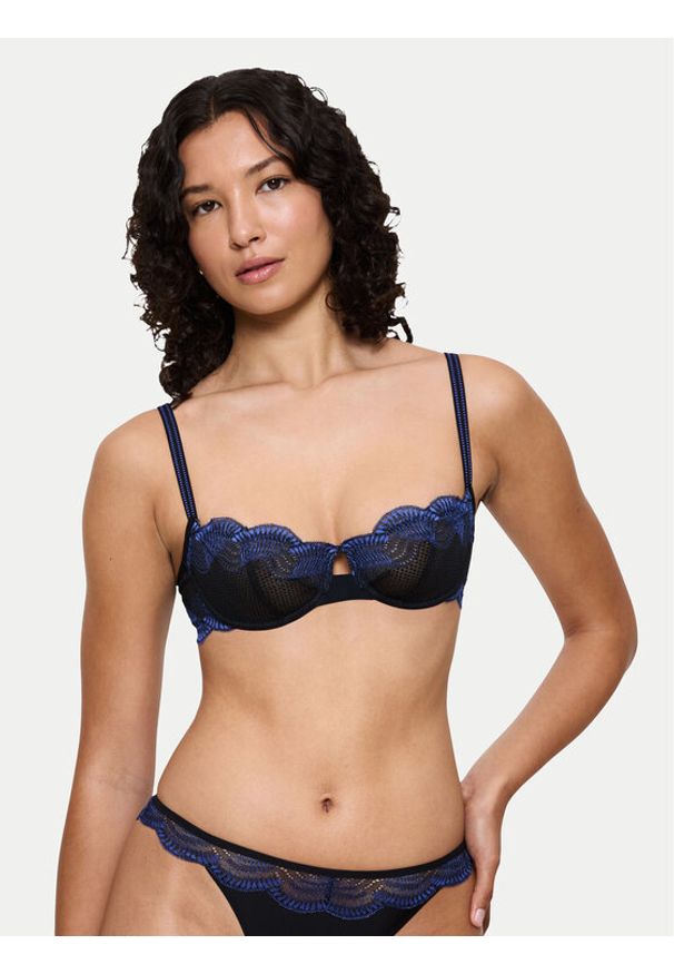 Triumph Biustonosz balkonetka Comfort Glam 10224928 Czarny. Kolor: czarny. Materiał: syntetyk