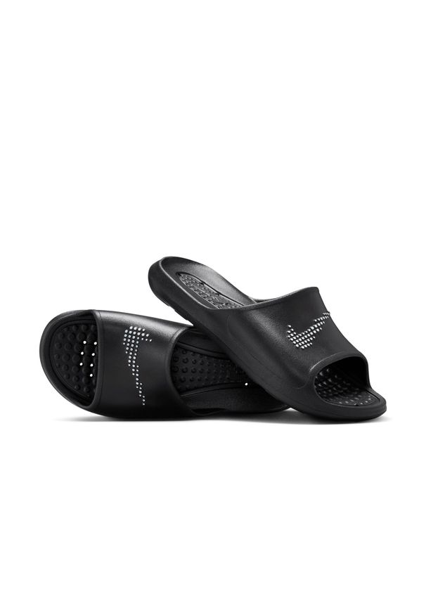 Klapki męskie Nike Victoru One Shower Slide. Kolor: czarny. Materiał: syntetyk, materiał. Sport: pływanie, fitness