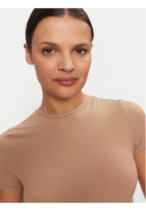 Dorina T-Shirt Noa FXTO0015MI116 Brązowy Slim Fit. Kolor: brązowy. Materiał: syntetyk