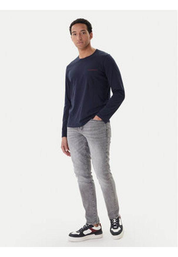 Emporio Armani Underwear Longsleeve EM000382 AF10800 UB102 Granatowy Slim Fit. Kolor: niebieski. Materiał: bawełna. Długość rękawa: długi rękaw