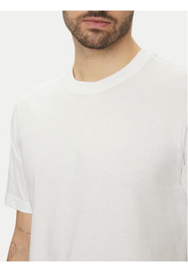 Adidas - adidas T-Shirt Adibreak JD4195 Biały Regular Fit. Kolor: biały. Materiał: bawełna