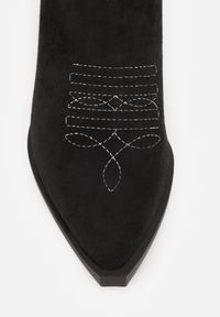 Born2be - Czarne Botki Kowbojki Vices na Stożkowym Obcasie z Haftem Talfedi. Kolor: czarny. Materiał: jeans, skóra. Wzór: haft. Obcas: na obcasie. Wysokość obcasa: średni #4