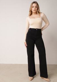 Born2be - Czarne Bawełniane Jeansy o Szerokim Kroju z Wysokim Stanem Nethea. Okazja: na co dzień, do pracy, na spotkanie biznesowe. Stan: podwyższony. Kolor: czarny. Styl: biznesowy, klasyczny, casual #5