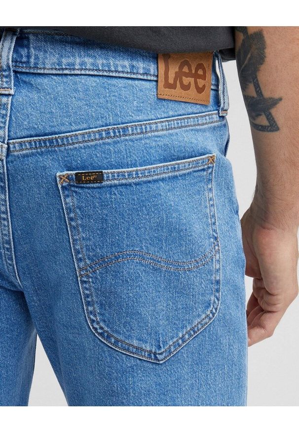 Lee - LEE DAREN ZIP FLY MĘSKIE SPODNIE JEANSOWE AZURE MID L707OWC16 112331704