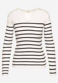 Born2be - Biała Bluzka z Bawełną w Paski Ozdobiona Guzikami Gelvila. Okazja: na co dzień. Kolor: biały. Materiał: bawełna. Wzór: aplikacja, paski. Styl: casual #6