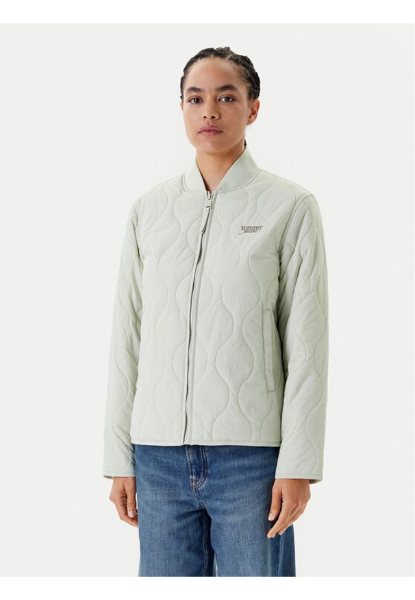 Tommy Jeans Kurtka przejściowa DW0DW20962 Zielony Regular Fit. Kolor: zielony. Materiał: syntetyk