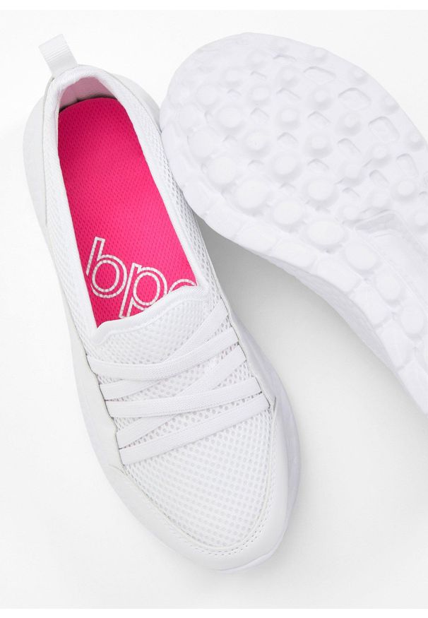 bonprix - Wygodne sneakersy wsuwane z lekką podeszwą. Zapięcie: bez zapięcia. Kolor: biały