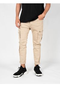 Xagon Spodnie "Cargo Pants" | P24032CR4034 | Mężczyzna | Beżowy. Okazja: na co dzień. Kolor: beżowy. Materiał: elastan, bawełna. Długość: długie. Styl: elegancki, casual