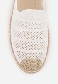 Born2be - Białe Espadryle z Ażurowej Siateczki Ozdobione Plecionką Lanivesa. Okazja: na co dzień. Kolor: biały. Materiał: jeans, len. Szerokość cholewki: normalna. Wzór: aplikacja, ażurowy. Sezon: lato. Styl: elegancki, klasyczny, wakacyjny, casual #3