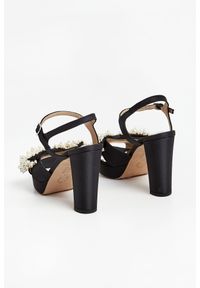 Custommade - Sandały na platformie CUSTOMMADE. Zapięcie: klamry. Materiał: materiał. Wzór: gładki, aplikacja. Obcas: na platformie. Wysokość obcasa: średni #2