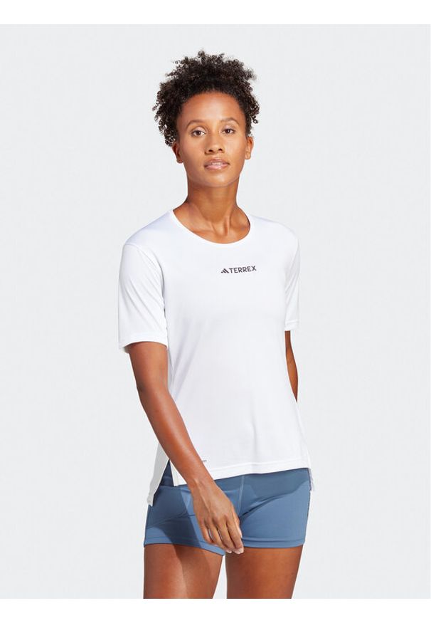 Adidas - adidas Koszulka techniczna Terrex Multi T-Shirt HM4040 Biały Regular Fit. Kolor: biały. Materiał: syntetyk