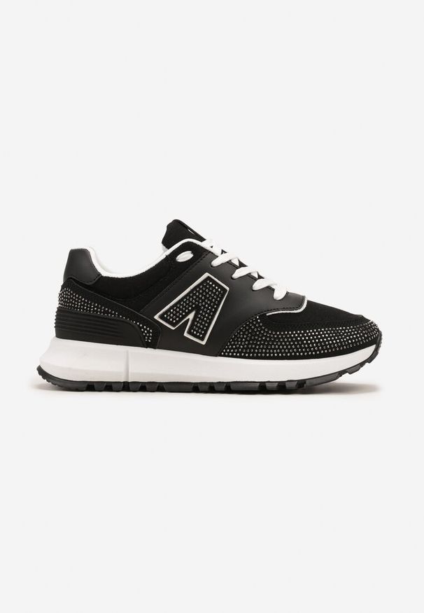 Renee - Czarne Sneakersy Ozdobione Cyrkoniami na Podeszwie z Wycięciami Larzive. Kolor: czarny. Wzór: aplikacja. Obcas: na płaskiej podeszwie