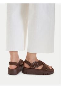 Roxy Sandały CEO-HY62277-8 Brązowy. Kolor: brązowy. Materiał: materiał #8