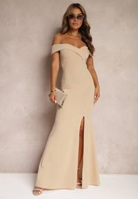 Renee - Jasnobeżowa Taliowana Sukienka Maxi z Rozcięciem Perlina. Kolor: beżowy. Długość rękawa: na ramiączkach. Typ sukienki: rozkloszowane. Styl: elegancki. Długość: maxi