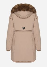 Born2be - Beżowa Casualowa Kurtka Parka z Kapturem z Futerkiem Nallorea. Okazja: na co dzień. Typ kołnierza: kaptur. Kolor: beżowy. Materiał: futro. Styl: casual #5