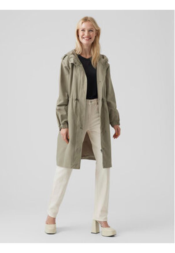 Vero Moda Parka Pernille Alison 10282329 Zielony Regular Fit. Kolor: zielony. Materiał: syntetyk