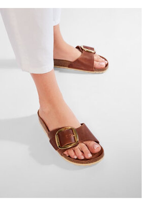 Birkenstock Klapki Madrid Big Buckle 1006525 Brązowy. Kolor: brązowy. Materiał: skóra, nubuk