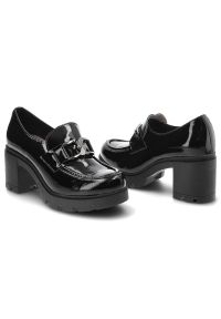 Czarne Półbuty Lemar Damskie Eleganckie Buty. Okazja: na spotkanie biznesowe. Zapięcie: klamry. Kolor: czarny. Materiał: lakier, skóra. Obcas: na obcasie. Styl: elegancki. Wysokość obcasa: średni