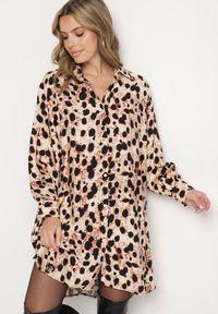 Born2be - Beżowa Wiskozowa Sukienka Koszulowa z Lnem w Panterkę w Stylu Nietoperza Emarille. Okazja: na co dzień. Kolor: beżowy. Materiał: wiskoza, len. Wzór: motyw zwierzęcy. Typ sukienki: koszulowe. Styl: casual, klasyczny #3