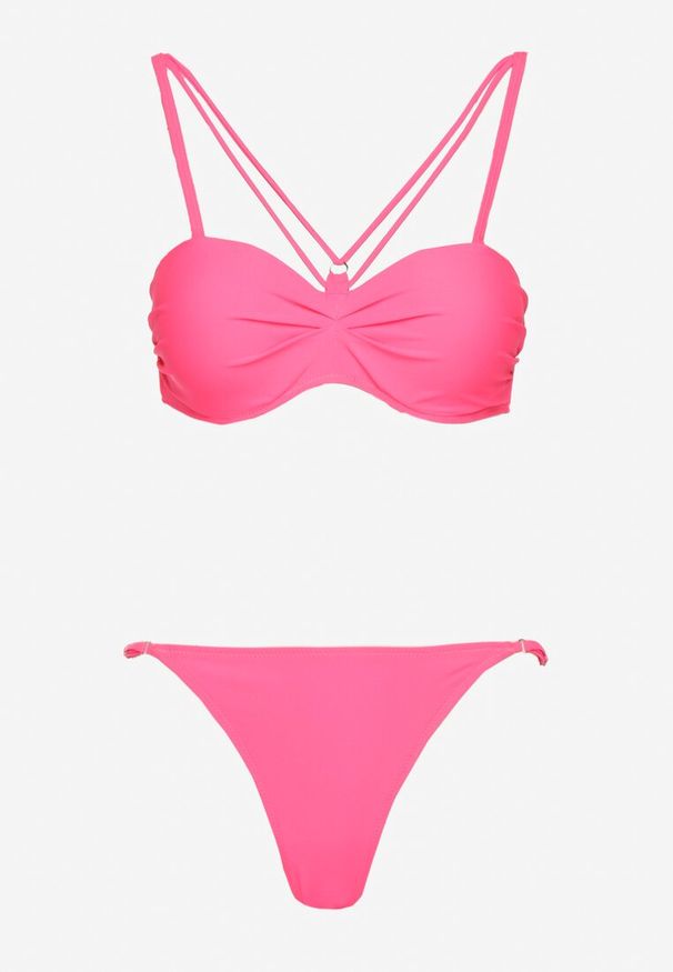 Renee - Różowe Bikini Majtki Typu Figi i Biustonosz z Ozdobnymi Paskami Fadelinna. Kolor: różowy. Wzór: paski