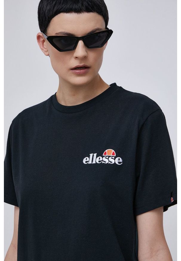 Ellesse t-shirt bawełniany kolor czarny SGK13290-011. Okazja: na co dzień. Kolor: czarny. Materiał: bawełna. Wzór: gładki. Styl: casual
