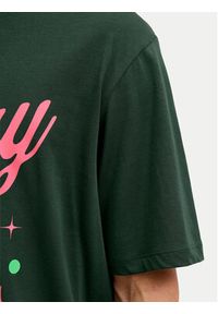 Jack & Jones T-Shirt Holiday Cartoon 12287550 Zielony Relaxed Fit. Kolor: zielony. Materiał: bawełna