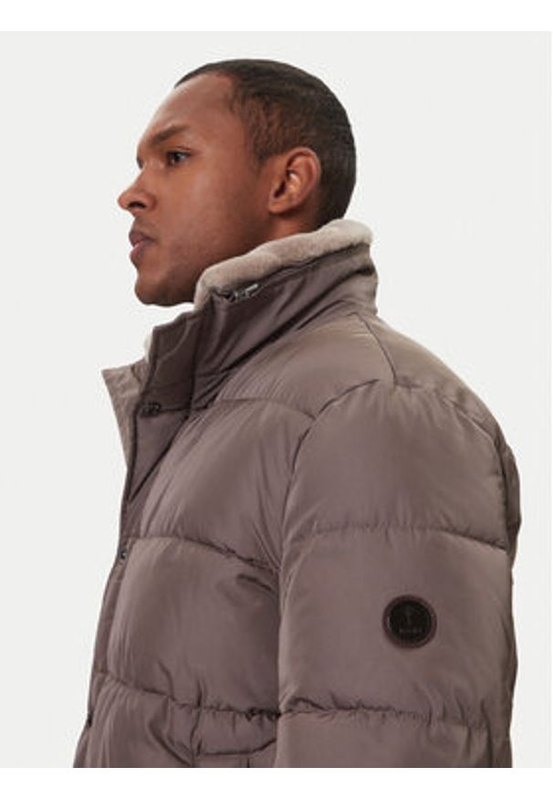 JOOP! Kurtka zimowa Newton 30048499 Brązowy Regular Fit. Kolor: brązowy. Materiał: syntetyk. Sezon: zima