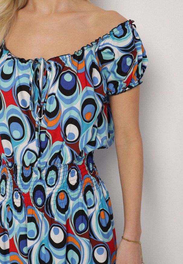 Born2be - Niebieska Sukienka z Geometrycznym Wzorem i Hiszpańskim Dekoltem Tosile. Okazja: na co dzień. Kolor: niebieski. Długość rękawa: długi rękaw. Wzór: geometria. Sezon: lato. Styl: klasyczny, casual, elegancki