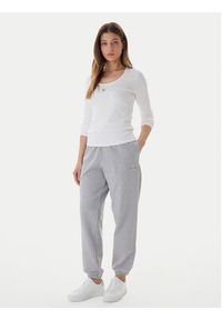 Calvin Klein Jeans Spodnie dresowe Foil Monologo LV047E826G Szary Regular Fit. Kolor: szary. Materiał: bawełna #5