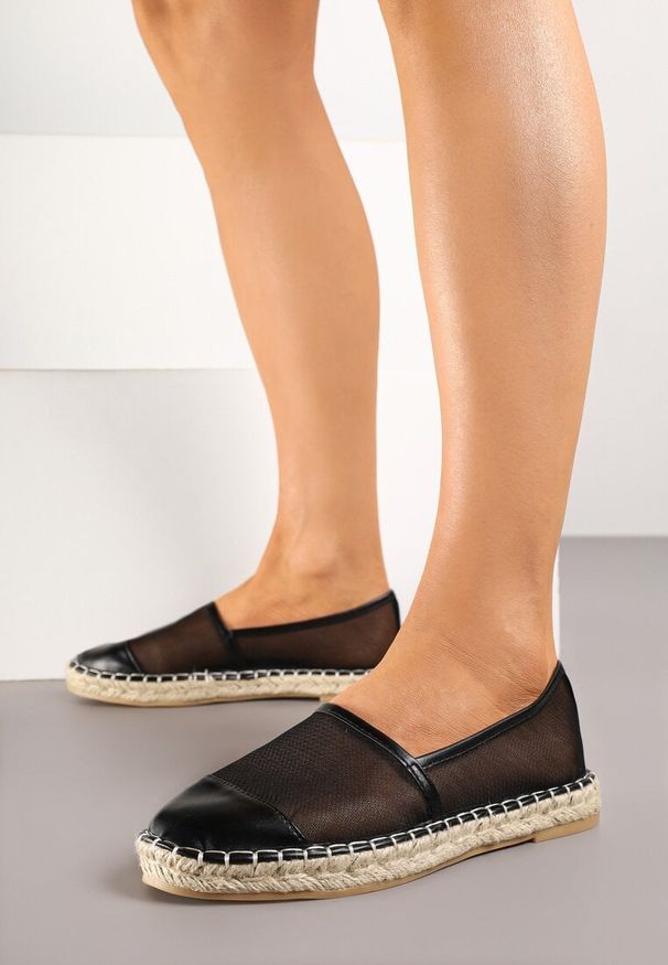 Born2be - Czarne Siateczkowe Espadryle na Podeszwie z Plecionki Follmiriela. Okazja: na co dzień, na spotkanie biznesowe, do pracy, na spacer. Kolor: czarny. Materiał: materiał. Wzór: kwiaty. Sezon: lato. Styl: biznesowy, klasyczny, elegancki, casual