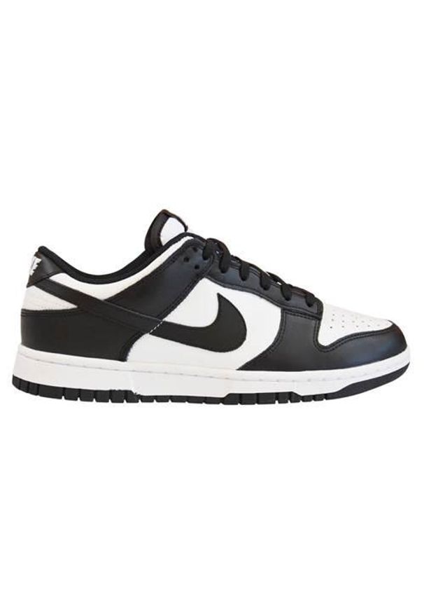 Buty do chodzenia dla dzieci Nike Dunk Low Panda GS. Zapięcie: sznurówki. Kolor: czarny, biały, wielokolorowy. Materiał: tkanina, skóra, guma. Szerokość cholewki: normalna. Sport: turystyka piesza