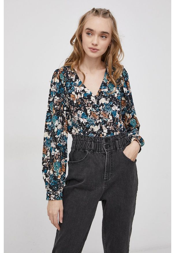 only - Only - Koszula. Okazja: na co dzień. Materiał: tkanina. Długość rękawa: długi rękaw. Długość: długie. Styl: casual