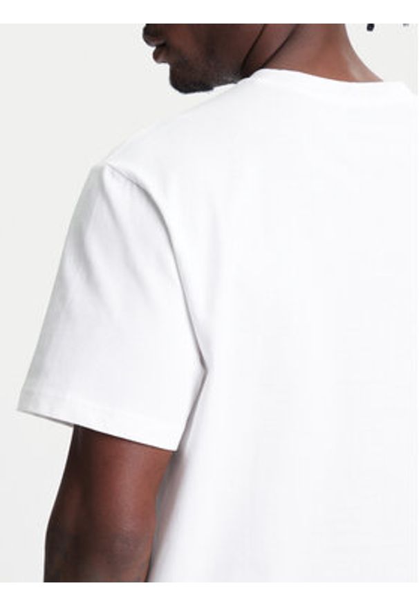 United Colors of Benetton - United Colors Of Benetton T-Shirt 3MI6U109O Biały Oversize. Kolor: biały. Materiał: bawełna