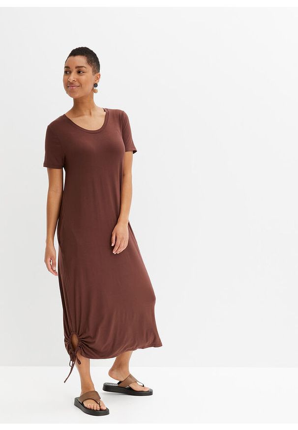 bonprix - Sukienka shirtowa midi, z kieszeniami po bokach i marszczeniem. Kolor: brązowy. Długość rękawa: krótki rękaw. Długość: midi