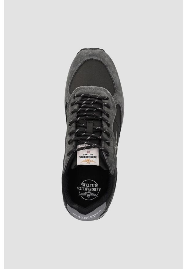 Aeronautica Militare - AERONAUTICA MILITARE Czarno-szare sneakersy męskie ze skórą zamszową, Rozmiar 44. Okazja: na co dzień. Kolor: czarny. Materiał: skóra, zamsz