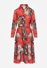 Renee - Czerwono-Brązowa Rozkloszowana Sukienka Midi z Paskiem z Klamrą Qirvina. Okazja: na co dzień. Kolor: czerwony. Typ sukienki: proste. Styl: elegancki, casual. Długość: midi #3