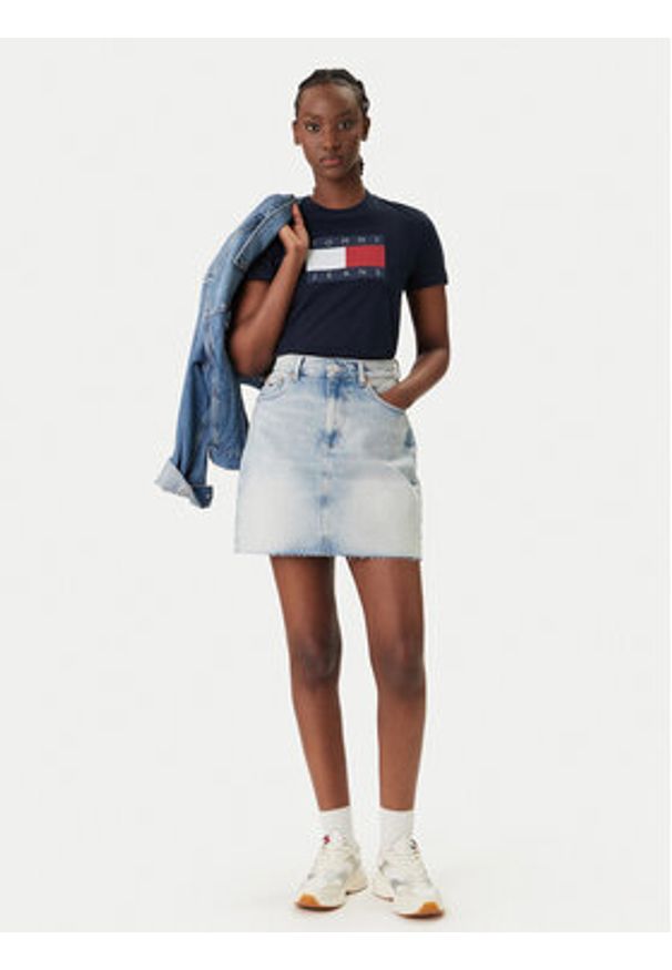 Tommy Jeans T-Shirt Flag DW0DW22562 Granatowy Regular Fit. Kolor: niebieski. Materiał: bawełna
