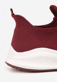 Born2be - Bordowe Buty Sportowe Sneakersy na Tłoczonej Podeszwie Karill. Okazja: na spacer, na co dzień. Kolor: czerwony. Sport: turystyka piesza #4