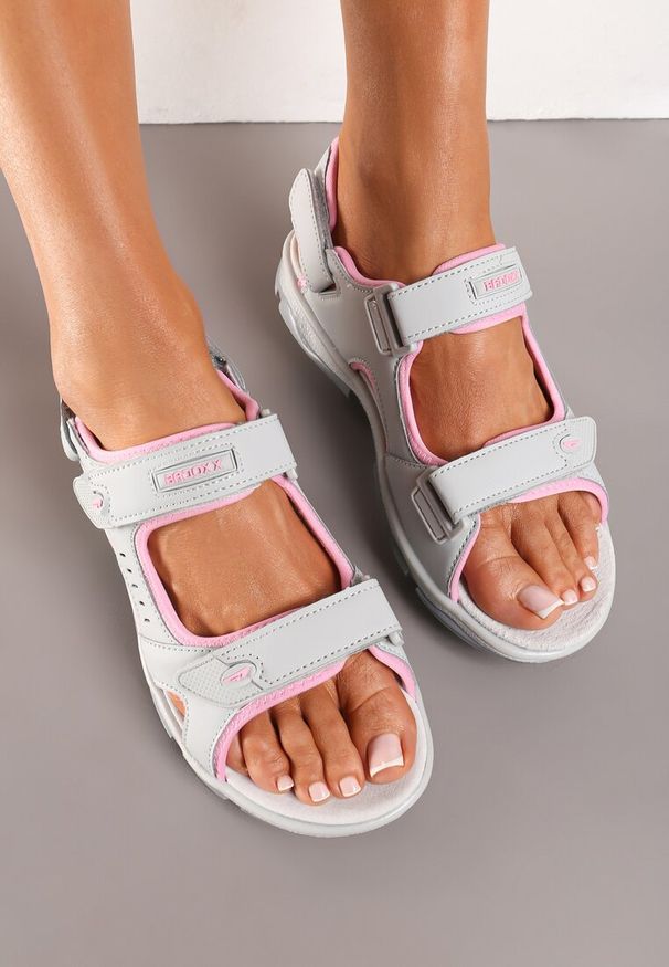 Renee - Szaro-Różowe Sportowe Sandały na Płaskiej Podeszwie ze Skórzaną Wkładką Zapinane na Rzep Frailla. Okazja: na co dzień, na spacer. Nosek buta: otwarty. Zapięcie: rzepy. Kolor: szary. Materiał: skóra. Sezon: lato. Obcas: na płaskiej podeszwie. Styl: sportowy