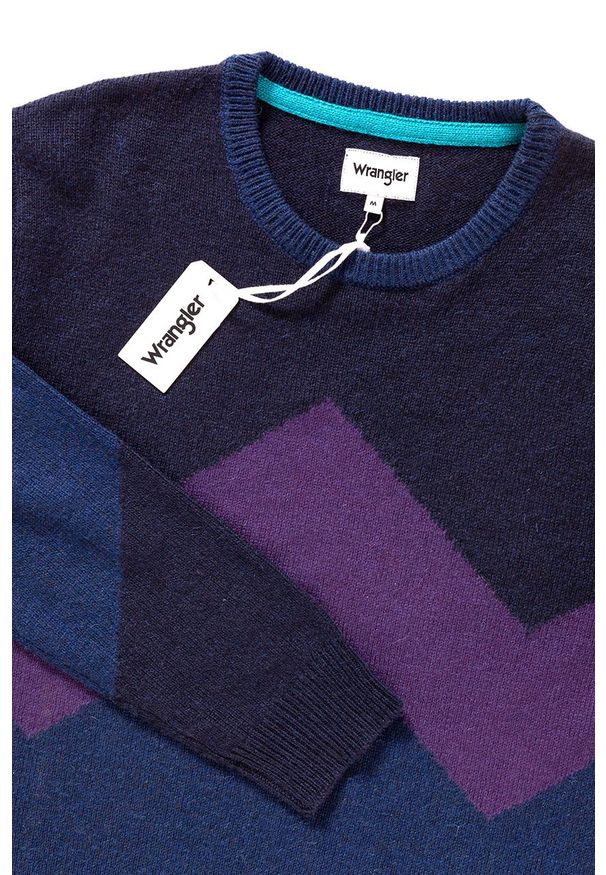Wrangler - MĘSKI SWETER WRANGLER W CREW KNIT NAVY W8640P335 112132341. Kolor: niebieski. Wzór: geometria