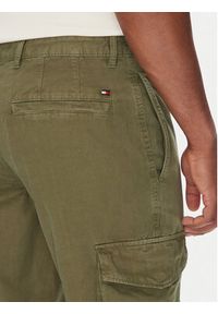 TOMMY HILFIGER - Tommy Hilfiger Spodnie materiałowe Denton MW0MW39695 Zielony Straight Fit. Kolor: zielony. Materiał: bawełna #5