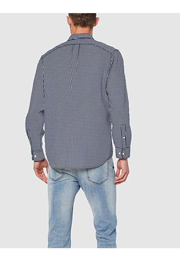 Lee - LEE RIVETED SHIRT RELAXED FIT MĘSKA KOSZULA MATERIAŁOWA W PASKI WASHED BLUE L66ITPLR 112116464. Materiał: materiał. Wzór: paski