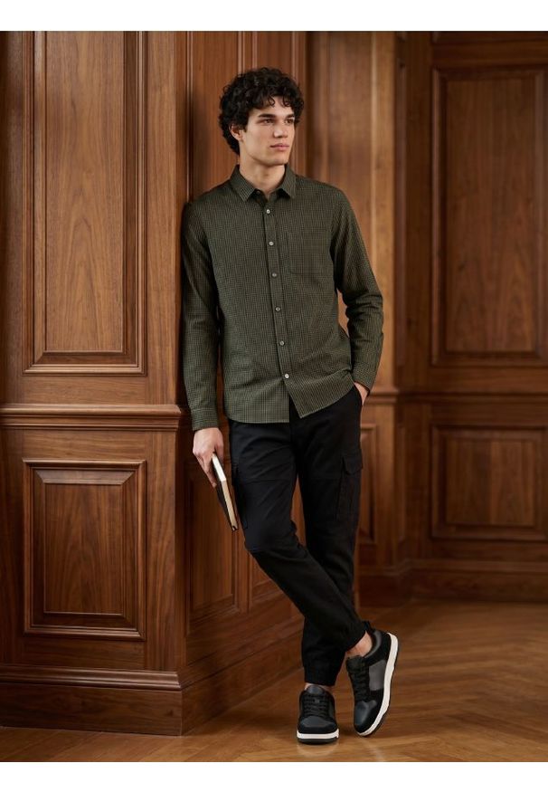 Sinsay - Bawełniana koszula slim fit w kratę - zielony. Kolor: zielony. Materiał: bawełna