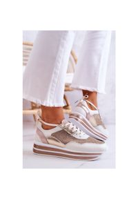 S.Barski Damskie Buty Sportowe Sneakersy Biało-Złote Bourne białe złoty. Kolor: biały, wielokolorowy, złoty. Materiał: materiał, skóra. Sezon: lato, wiosna. Obcas: na koturnie #5